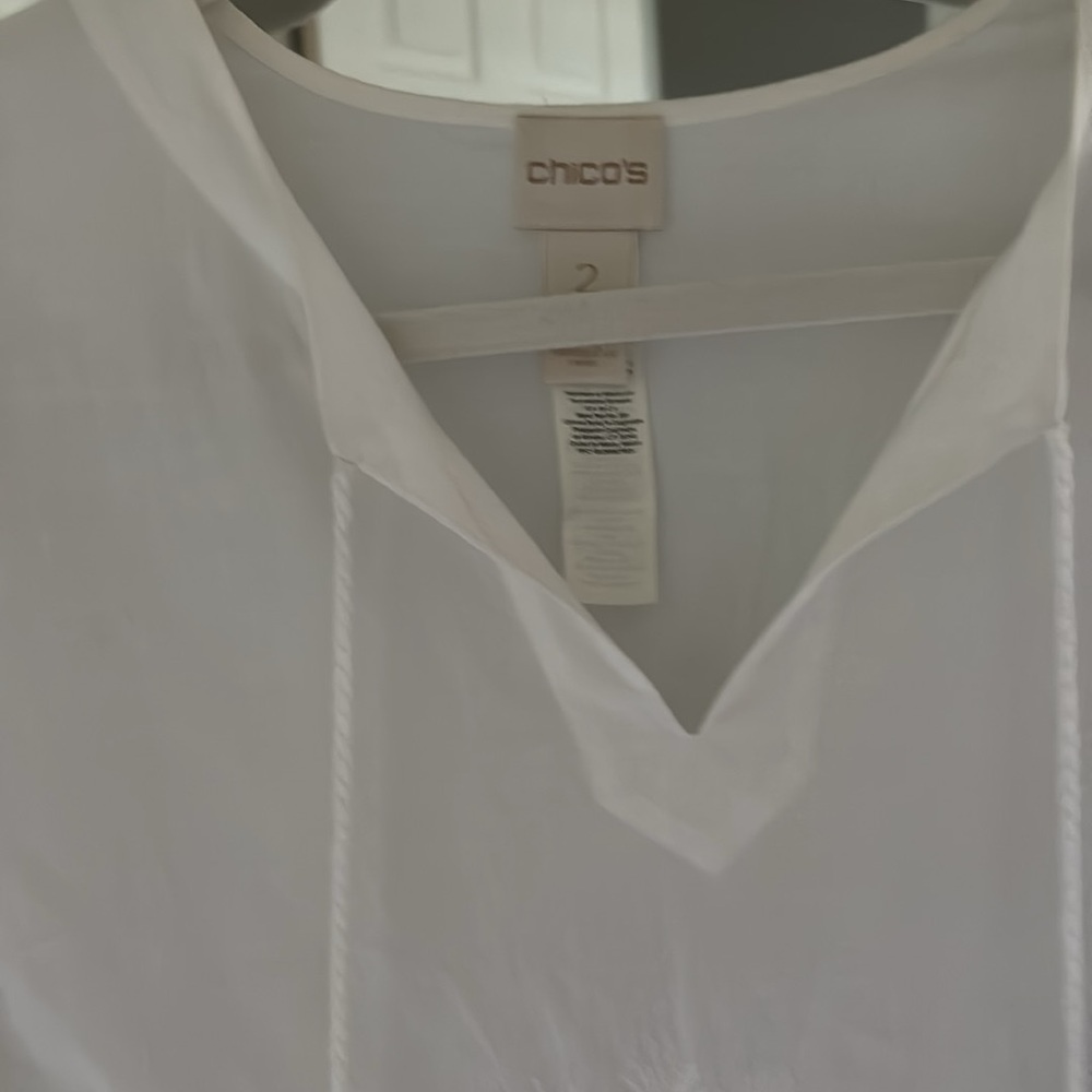 Beautiful cotton Lace Chico blouse 2   $18 - Picture 2 of 4